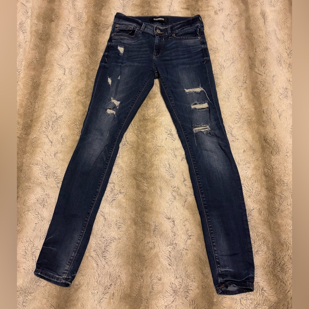 Express women’s distressed skinny jeans - Size 0